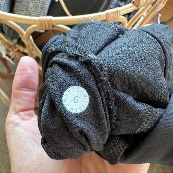 Lululemon Free Spirit Flowy Athletic Tank C015 - Picture 10 of 10